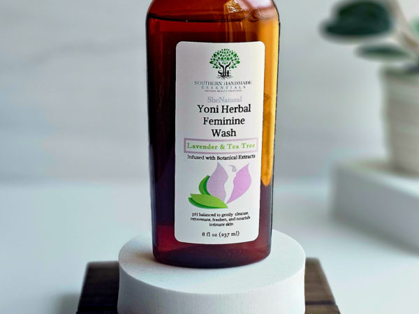 Yoni Herbal Feminine Cleansing Wash: Lavender & Tea Tree