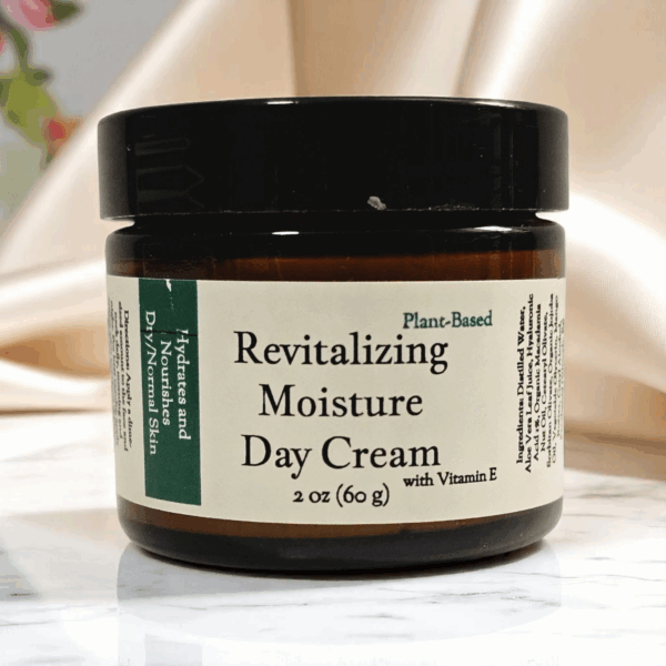 Moisturizers: Revitalizing Moisture Day Cream