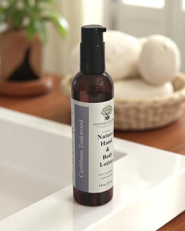 Nourshing Hand & Body Lotion: Caribbean Teakwood